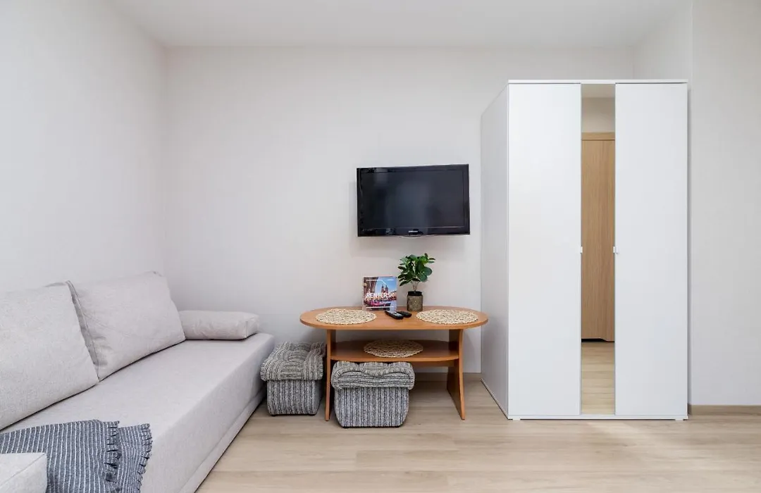 Srodmiescie Katowa Air-Conditioned Studio Krakow By Noclegi Renters-1